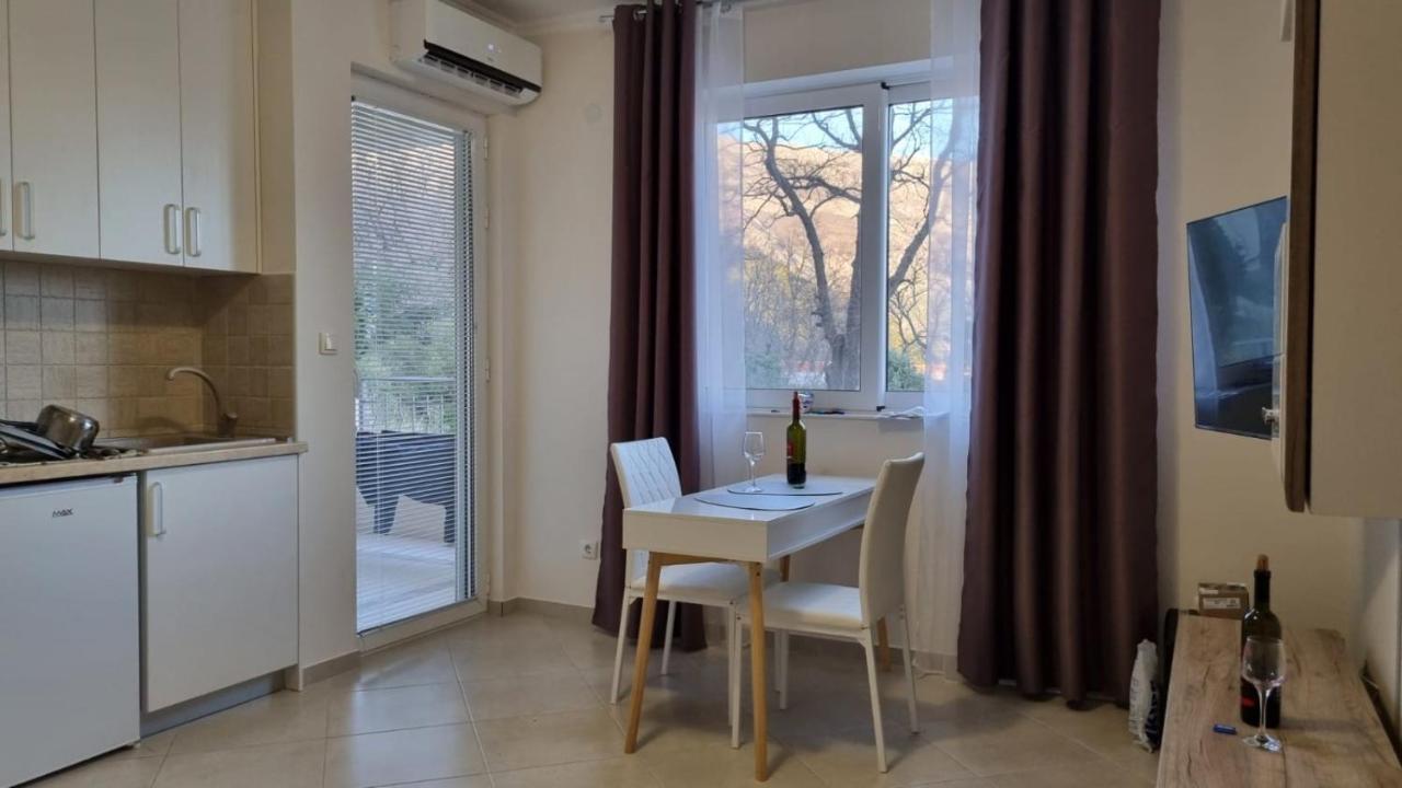 Greenhill-1 Sutomore Apartm Экстерьер фото