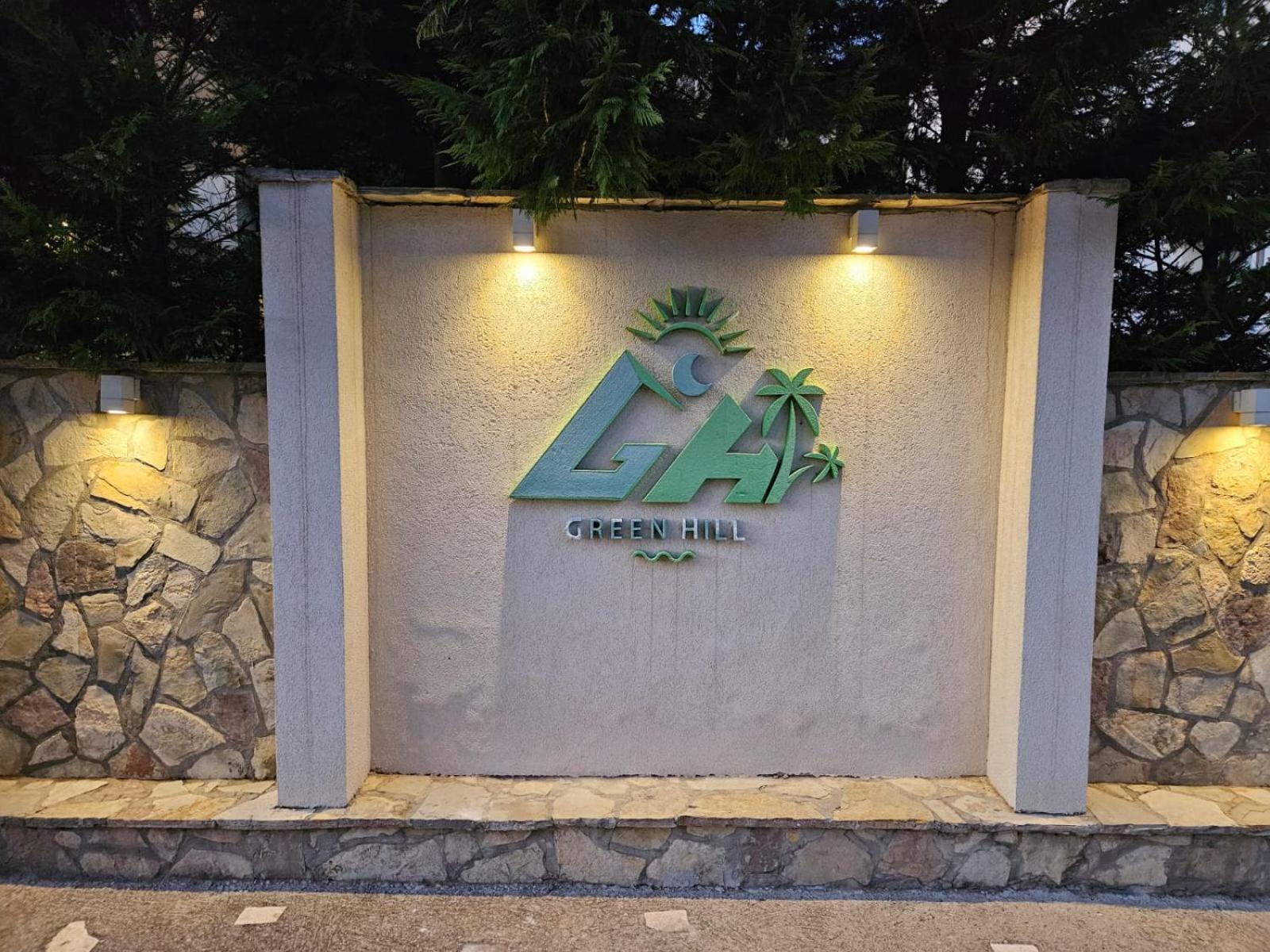 Greenhill-1 Sutomore Apartm Экстерьер фото